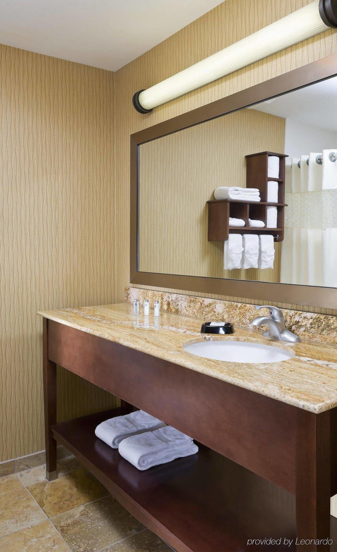 Hampton Inn Youngstown/Boardman Poland Exterior foto